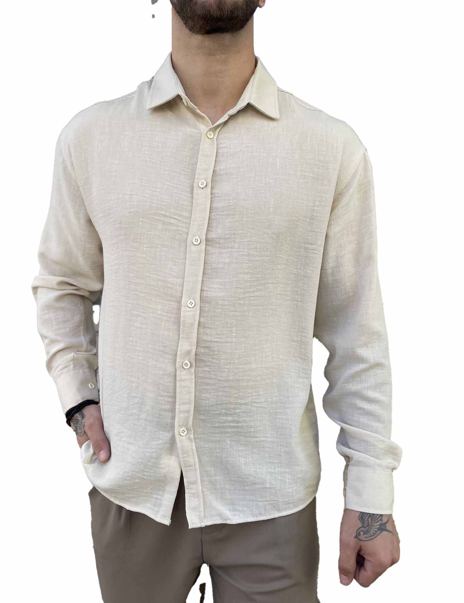 Ανδρικό εκρού γκοφρέ Overshirt με γιακά RMZ579 φωτογραφία